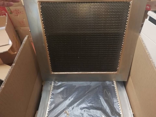 espessura de alumínio de Emi Shielded Faraday Cages 25mm do favo de mel do tamanho de pilha de 4.8mm