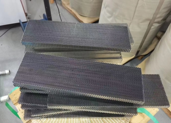 100dB 40GHz Blindagem Panéis de ventilação de favo de mel Filtros de ar Blindagem RF