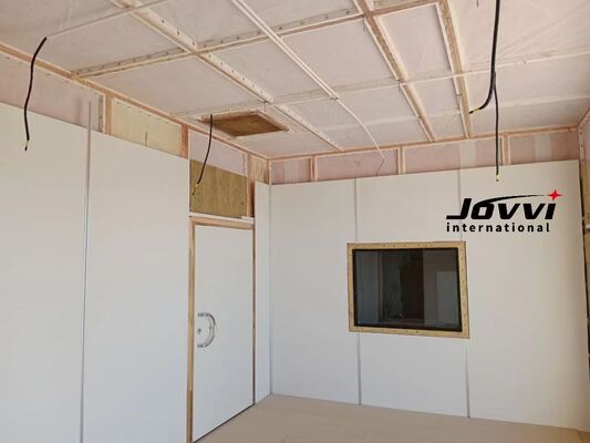 Porta blindada por RF de atenuação de 100 dB com padrão de abertura personalizado para aplicações militares e centros de dados seguros